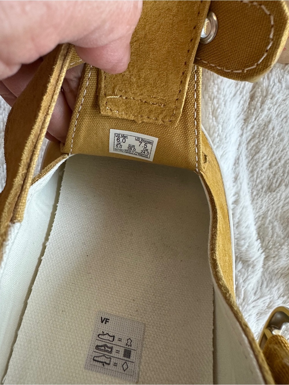 Vans 93 LX Mary Jane Suede in Gold, W 7.5 - Picture 6 of 9